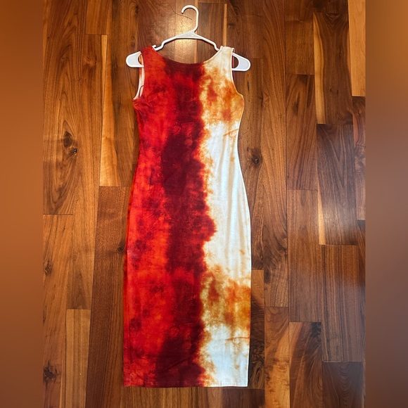 Isabel de Pedro Red Tie Dye Knee Length Bodycon Dress; Fits like S - Picture 2 of 9